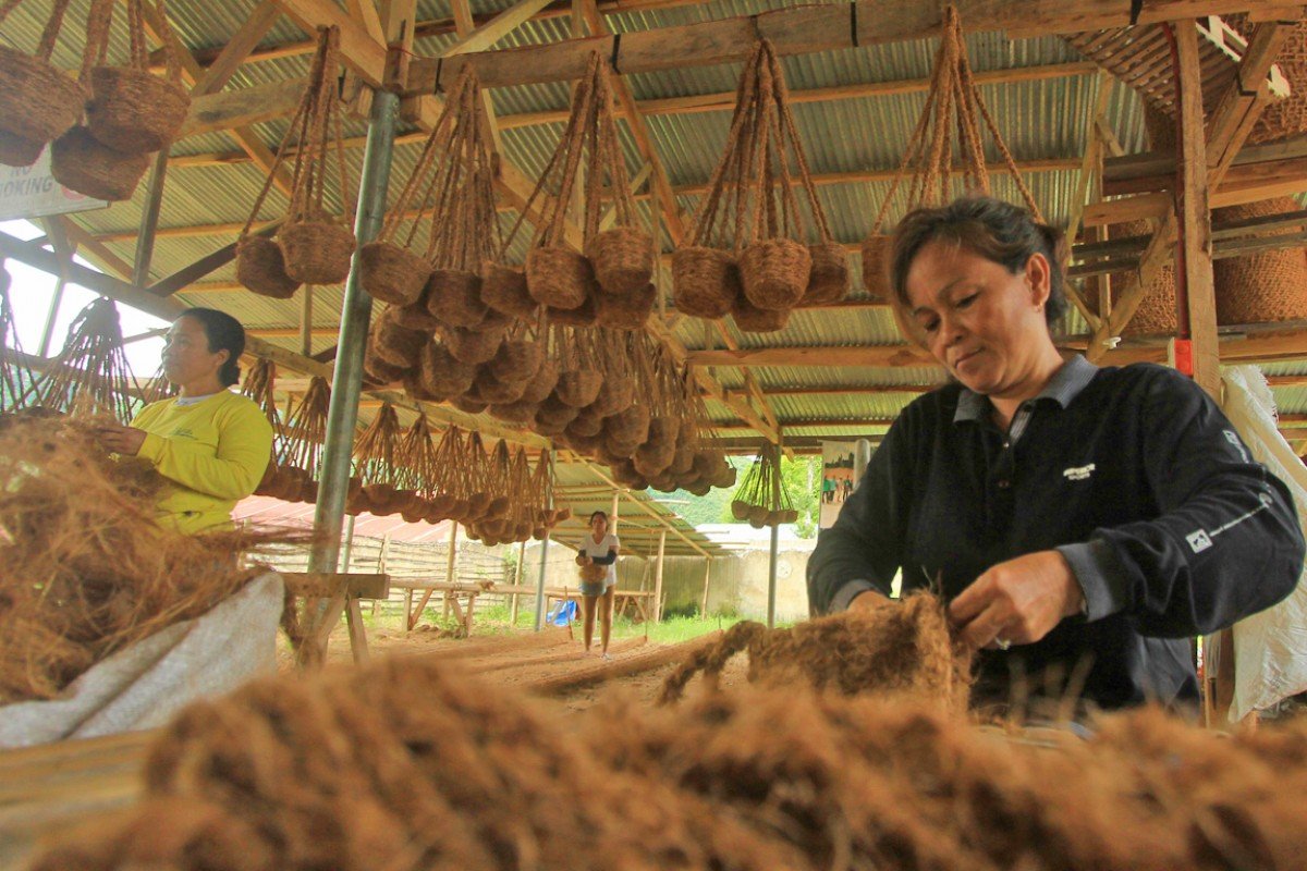 Cocohub facility in Philippines boosts farmers’ income  