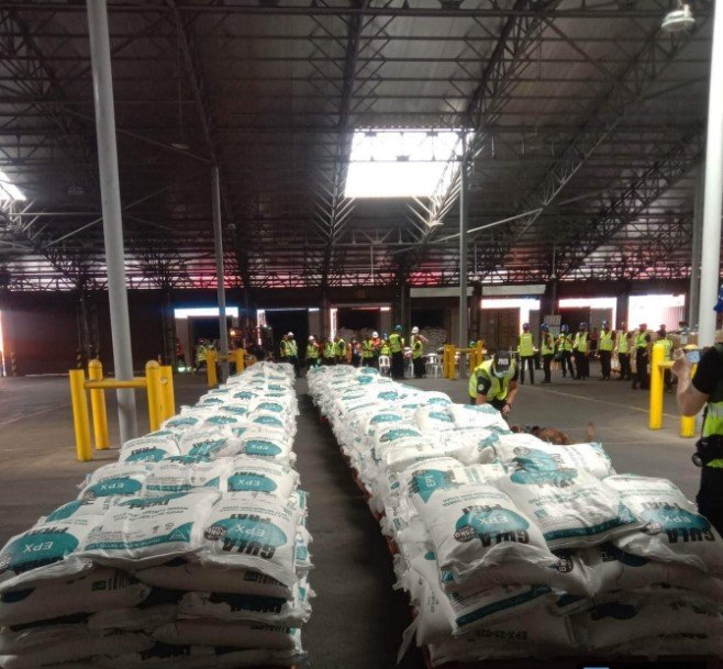 Philippines seizes 4000 metric tons of smuggled sugar