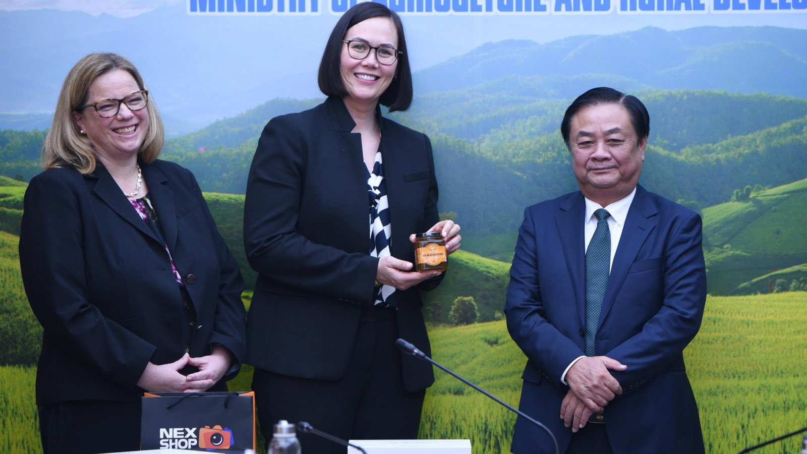 Vietnam opens markets to U.S. grapefruit imports