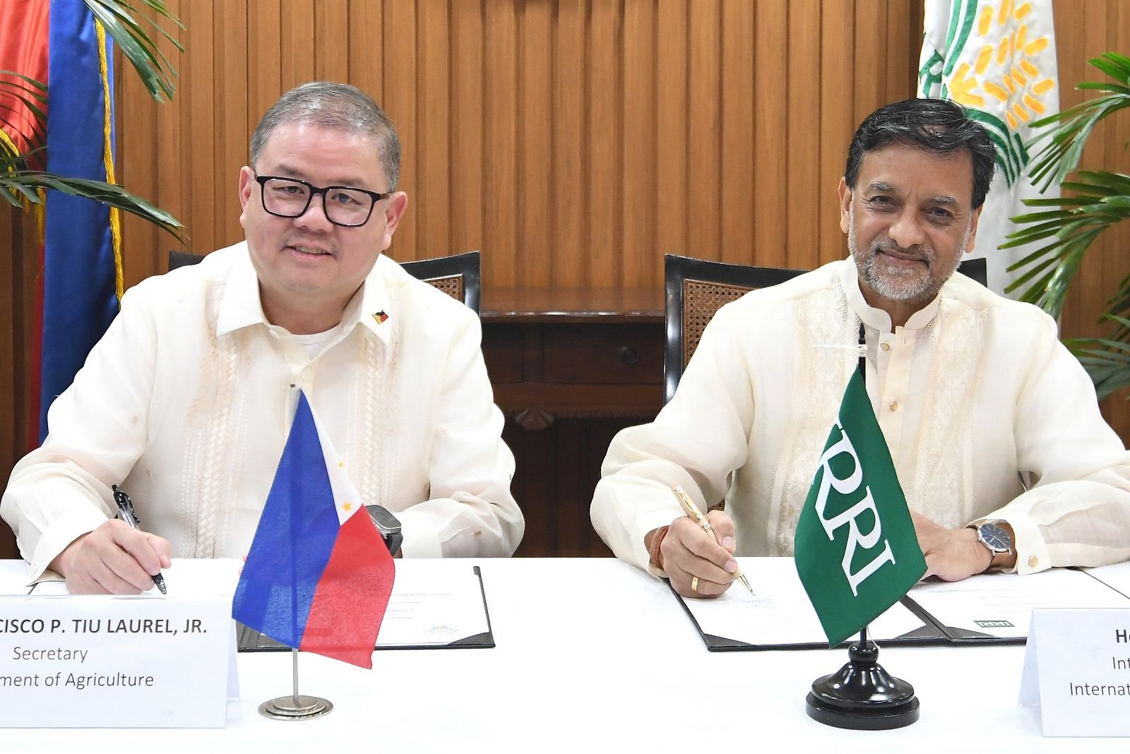 Philippines ink 5 yr MOU with IRRI to boost regional rice production