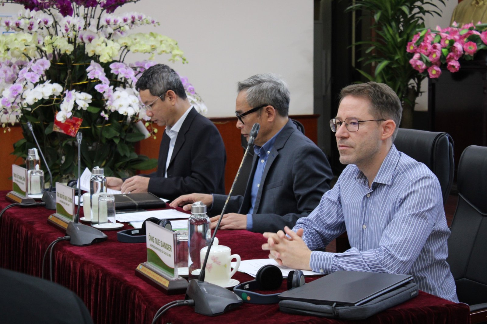 IRRI proposes technical solutions to Vietnam to  establish MRV for "One Million Hectares Program"