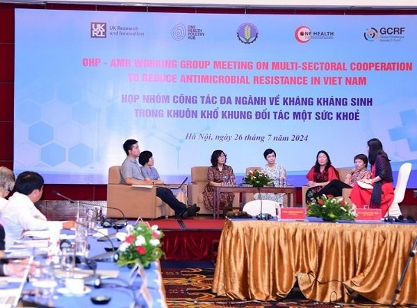 Vietnam fosters multi-sectoral, multilateral cooperation to prevent antimicrobial resistance among zoonotic diseases