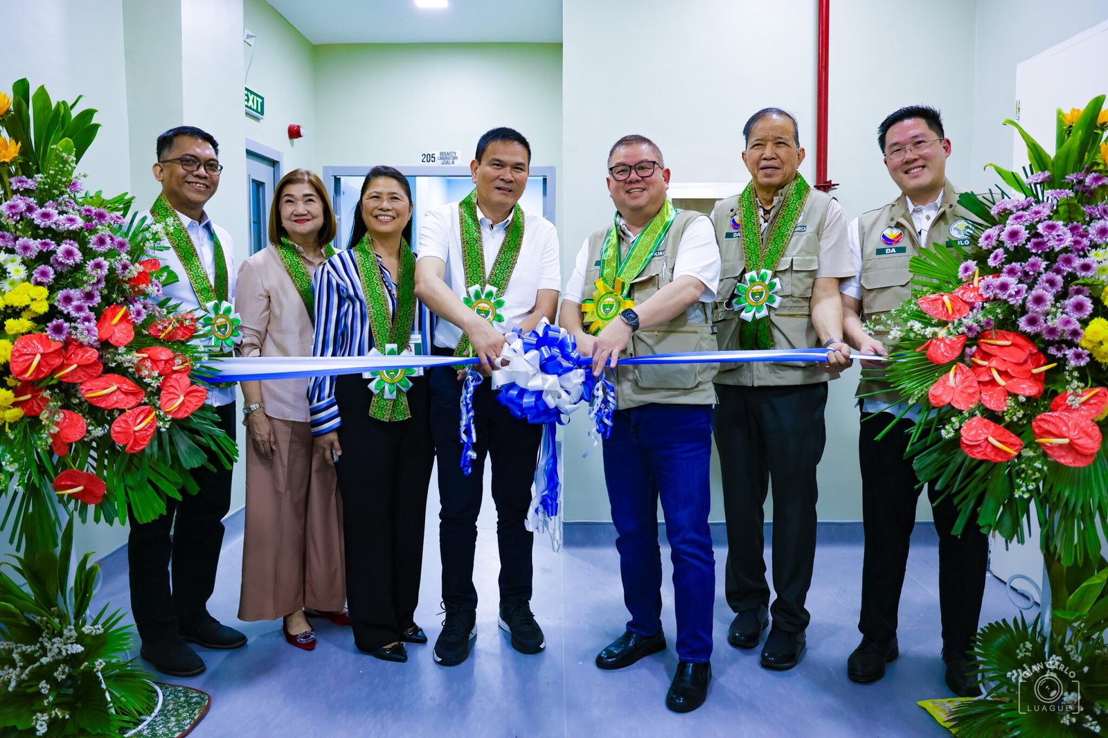 Philippines launches vaccine development center at CenTrAD campus
