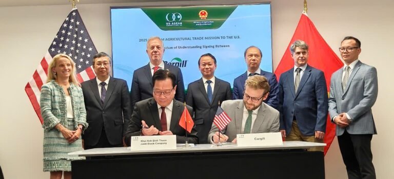 Vietnamese firms sign 20 MoUs worth $3 billion to buy US agri-goods