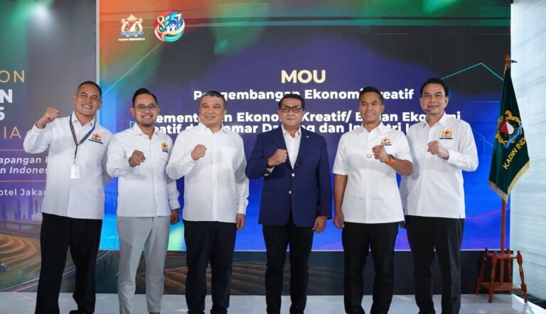 The Indonesian Chamber of Commerce and Industry (Kadin) and the Ministry of Creative Economy (Kemenekraf) signed an MoU, projecting the creative economy to become a new growth engine