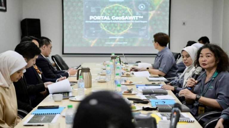 Malaysia strengthens global leadership in sustainable palm oil through SIMS and GeoSAWIT™